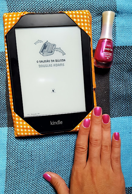 Esmaltes e Livros